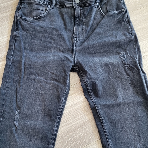 Zara Jean - Picture 3 of 5